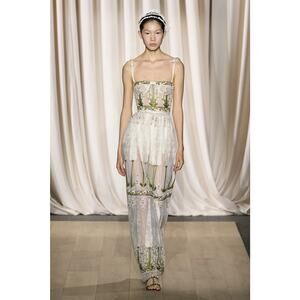 Giambattista Valli Sleeveless Illusion Embroidered Lace Gown - S - White